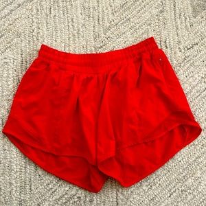 lululemon hottie hot shorts 4inch